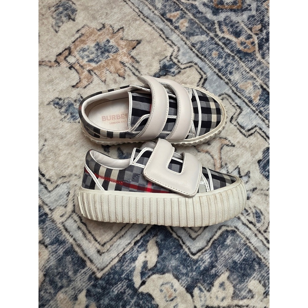Burberry Kid's Boy Size 26 Grey Check Print Velcr0 Closure Low Top Sneakers